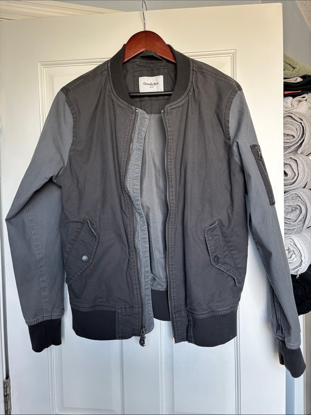 GUC Goodfellow & Co. Bomber Jacket, size S